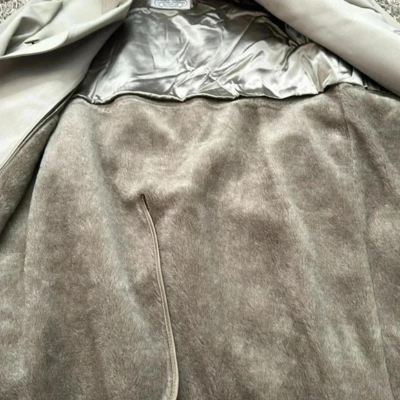 Vintage London Fog Cream Trench Coat with Silk and Fleece Line 42 Long - Picture 6 of 10